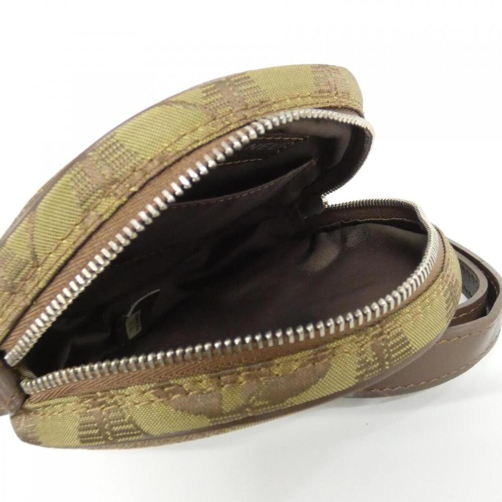 CHANEL Green Pouch - Picture 5 of 5